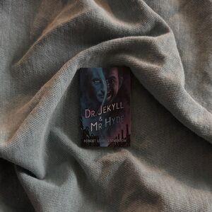 Mini Brands Books - Dr. Jekyll & Mr. Hyde